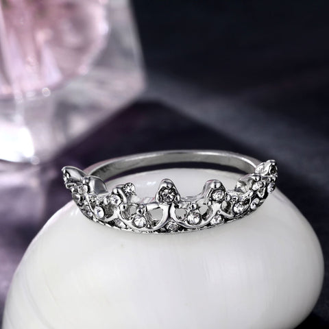 Vintage Silver Crystal Drill Hollow Crown Shaped Queen Temperament Ring