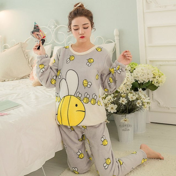 Cute Bee Flannel Long Sleeve O-neck Sleepwear Set