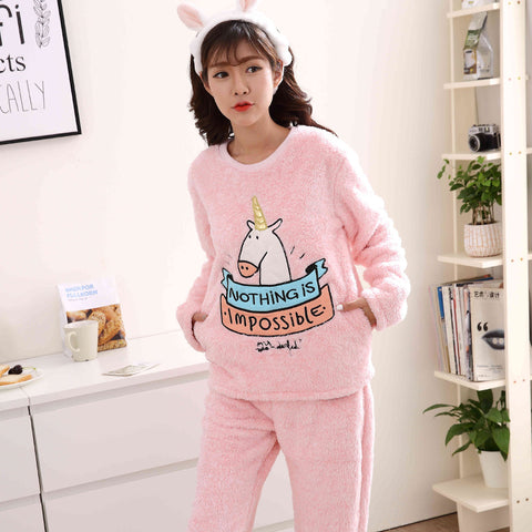 New Flannel Winter Cute Horse Long Sleeve Nightwear Set